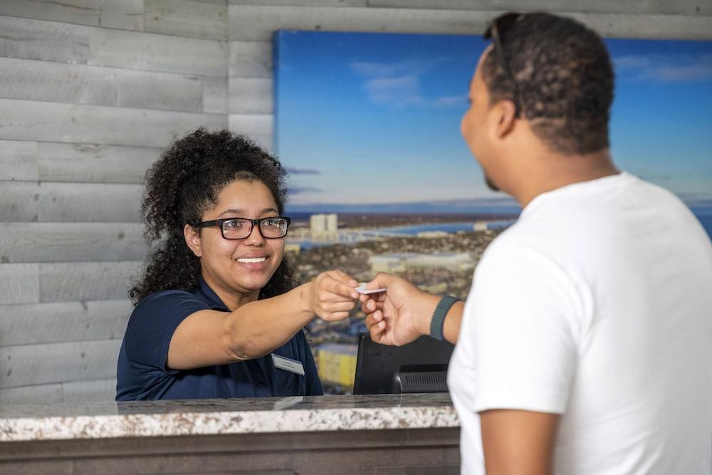 Comfort Inn & Suites Daytona Beach Oceanfront Dış mekan fotoğraf