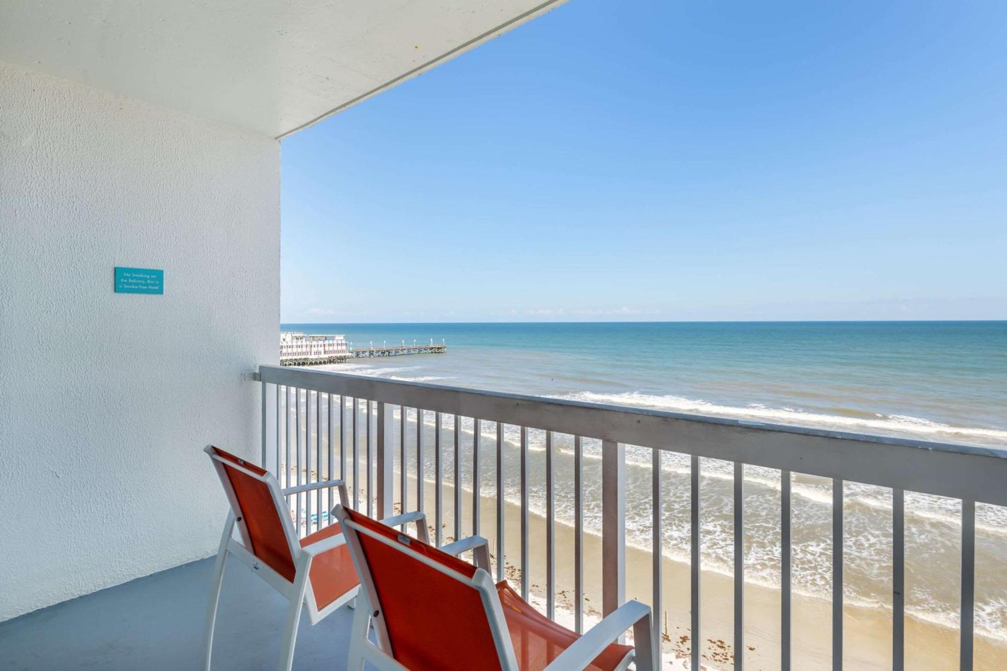 Comfort Inn & Suites Daytona Beach Oceanfront Dış mekan fotoğraf